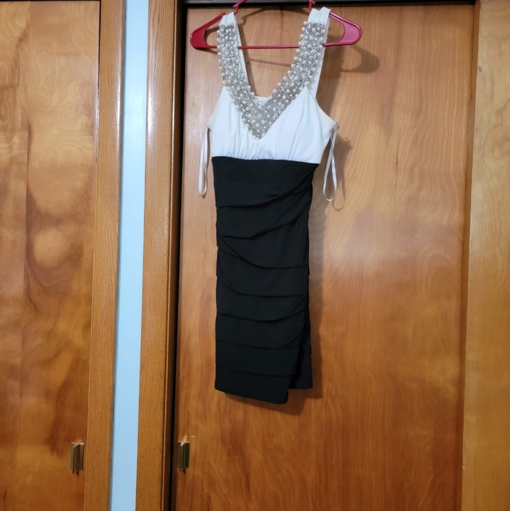 Short homecoming dress with sequence